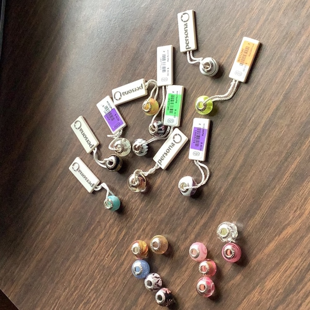 Lot of 20 PERSONA Charm Beads